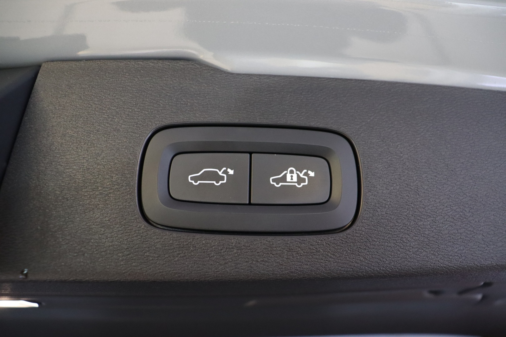 VOLVO V60 Cross Country 2024