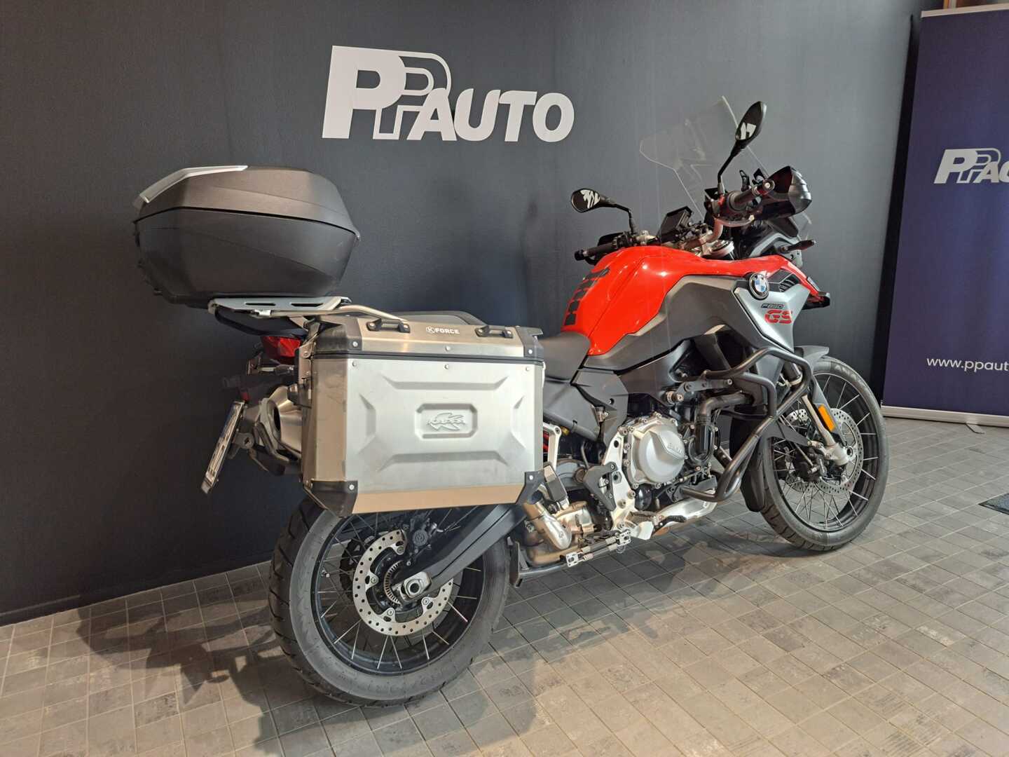 BMW F 2024