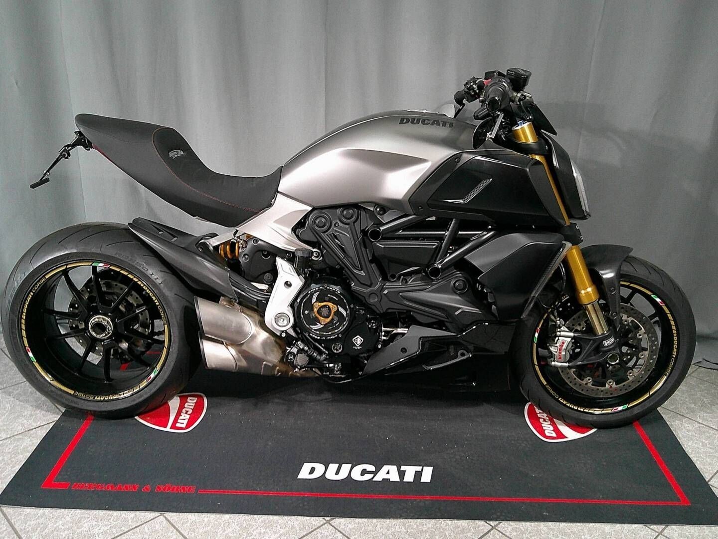 DUCATI Diavel 2019