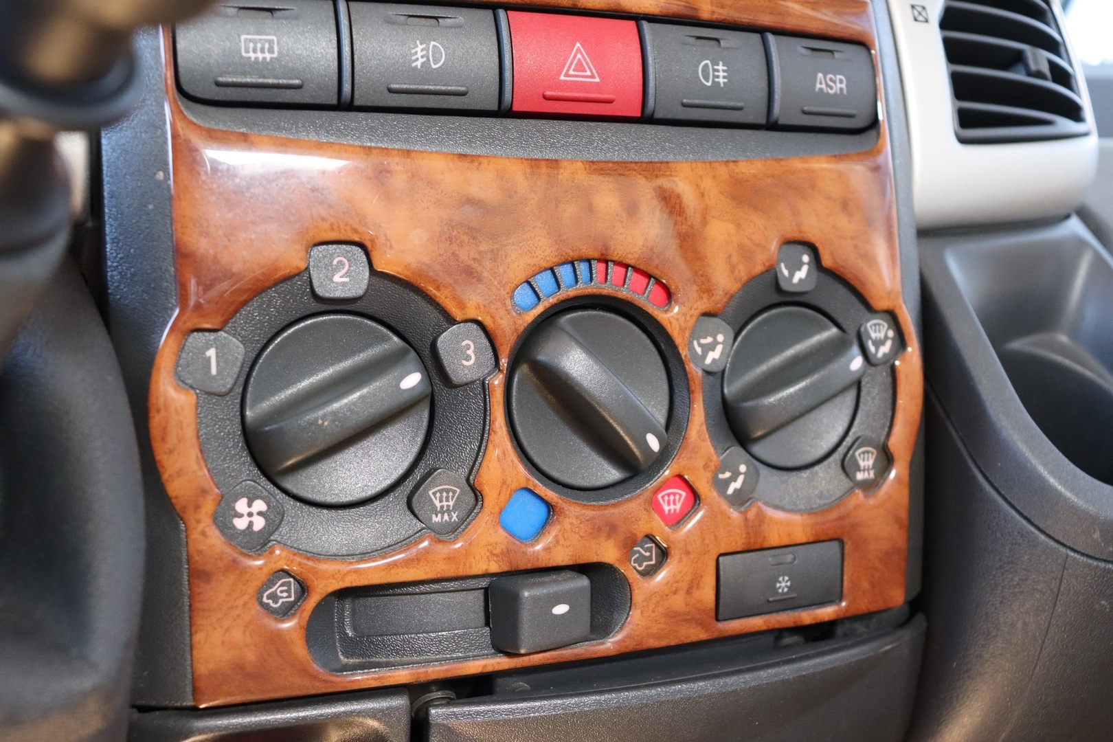 FIAT-BURSTNER I681 2004