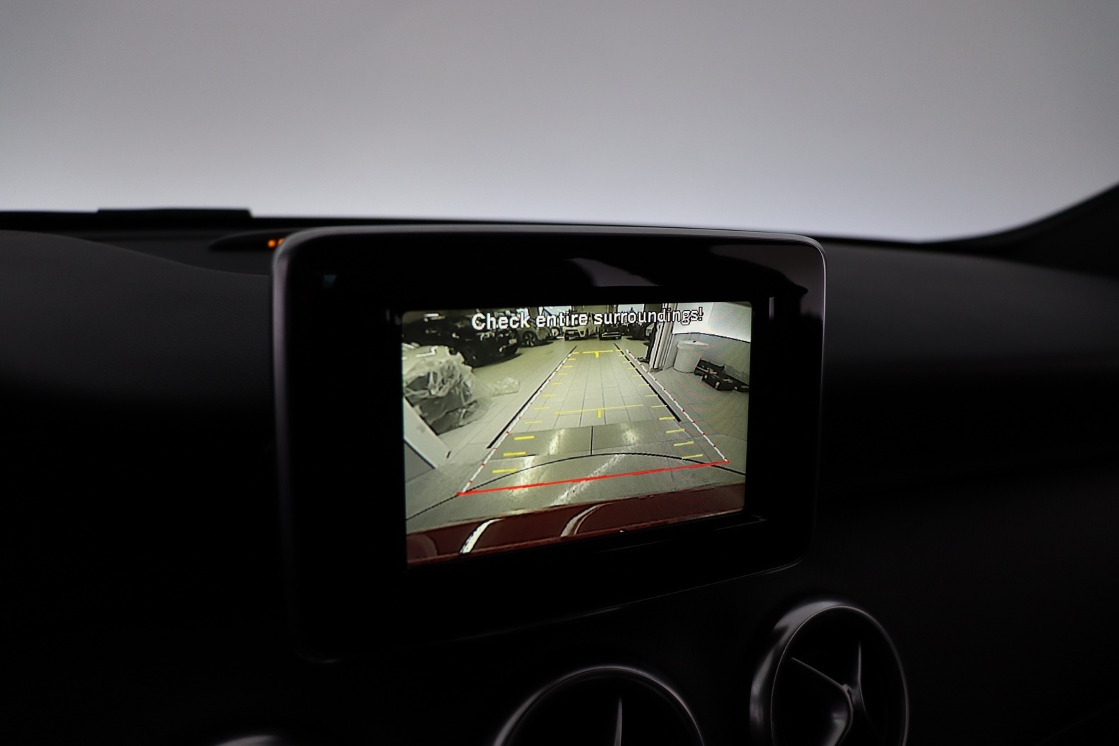 MERCEDES-BENZ A 2015