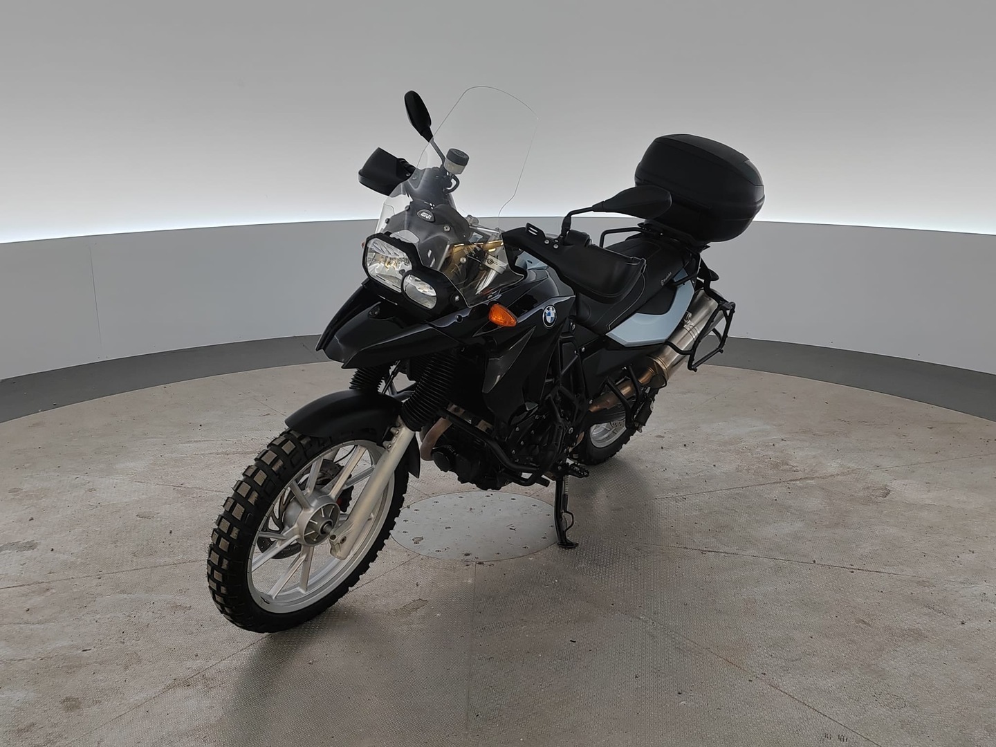 BMW F 2009
