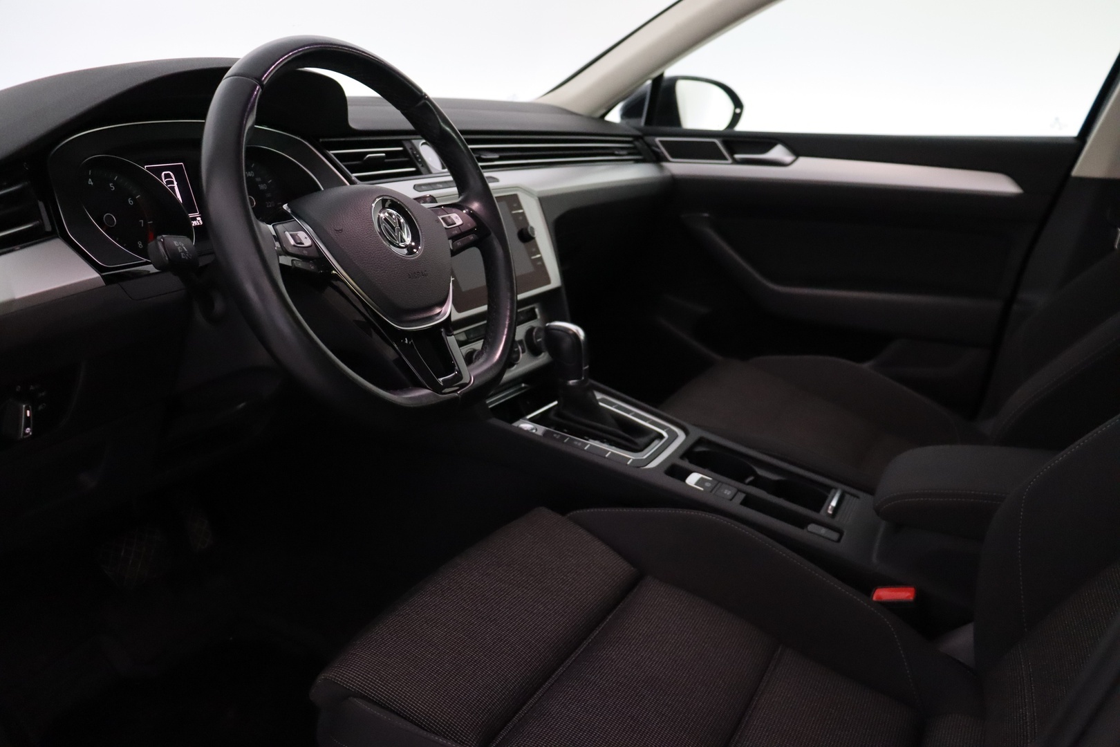 VOLKSWAGEN Passat 2019