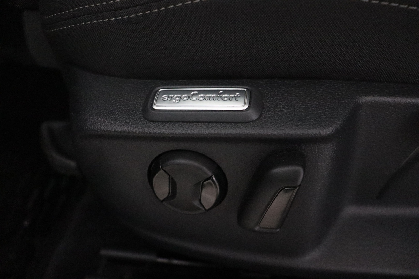 VOLKSWAGEN Passat 2019