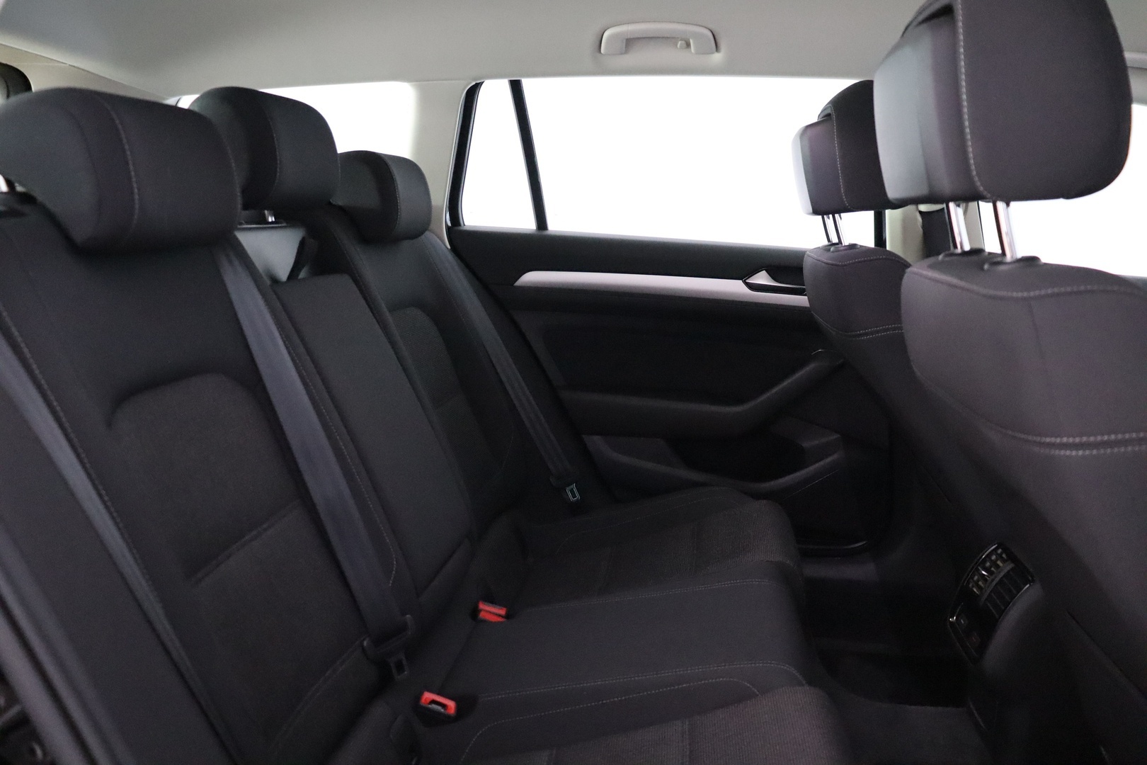 VOLKSWAGEN Passat 2019