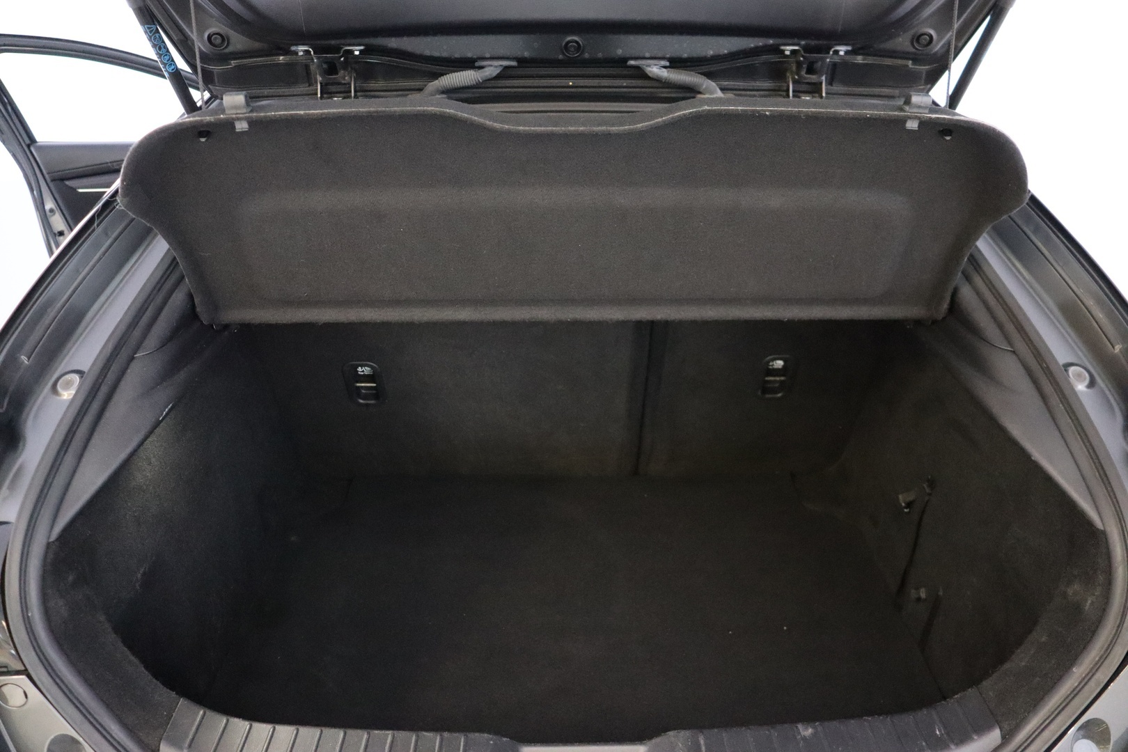 MAZDA 3 2020