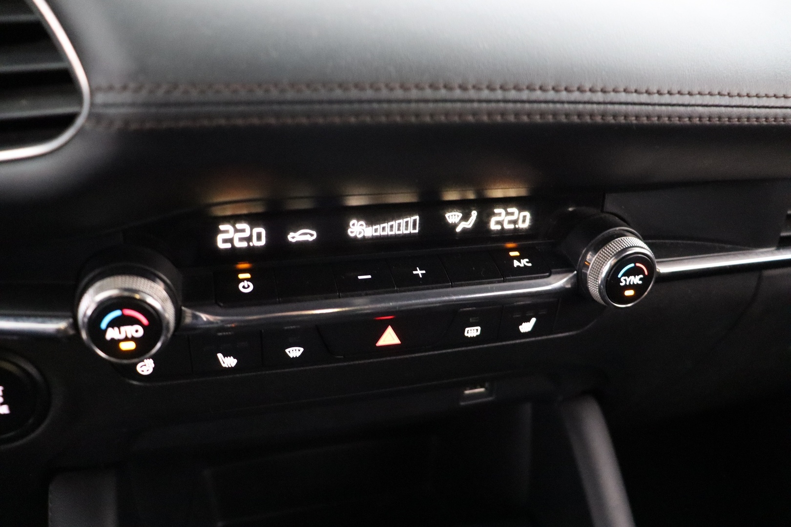 MAZDA 3 2020