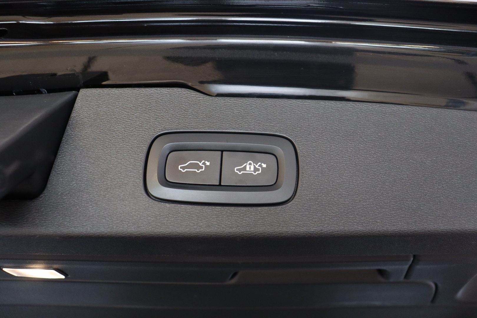 VOLVO V60 Cross Country 2019