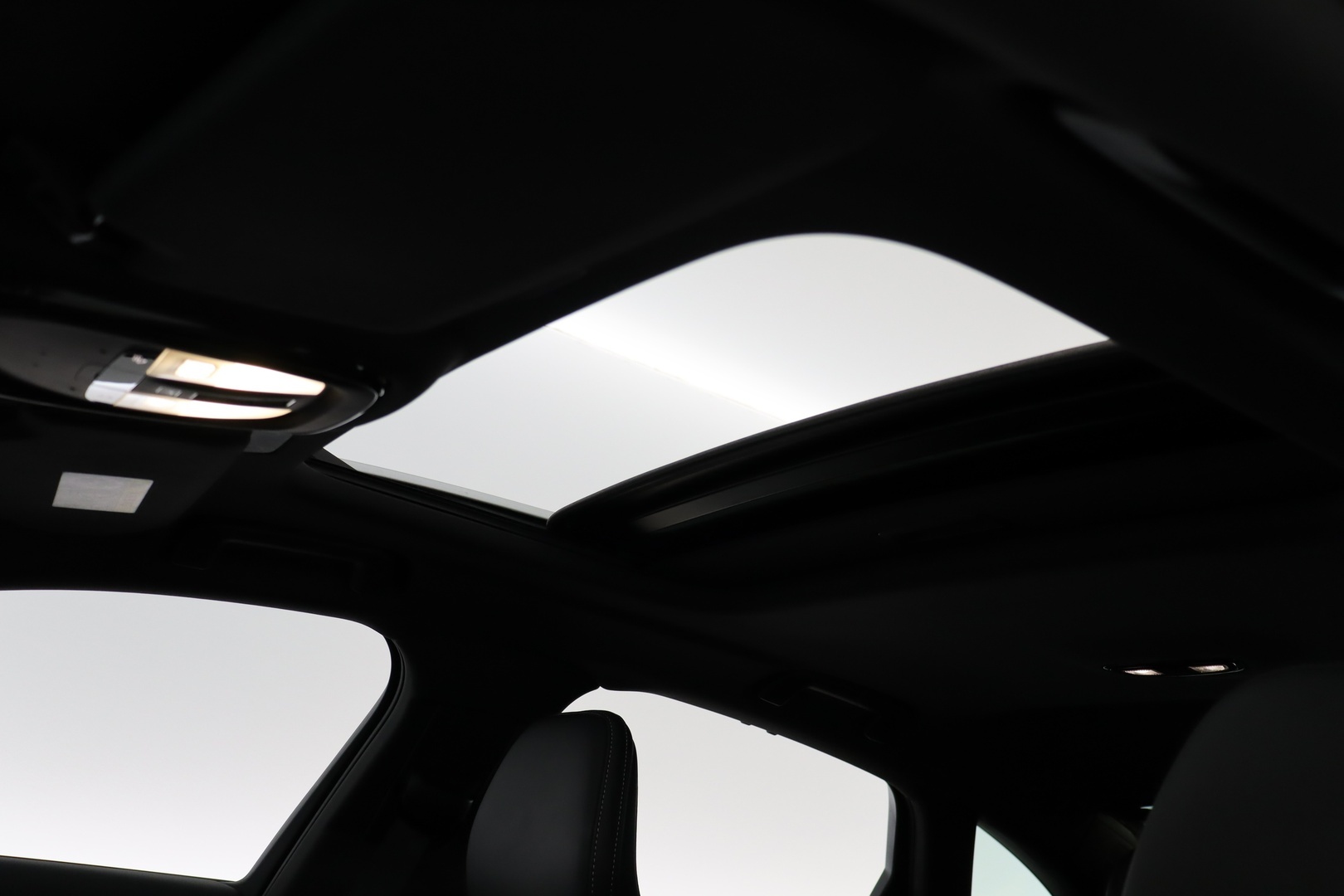 VOLVO S90 2023