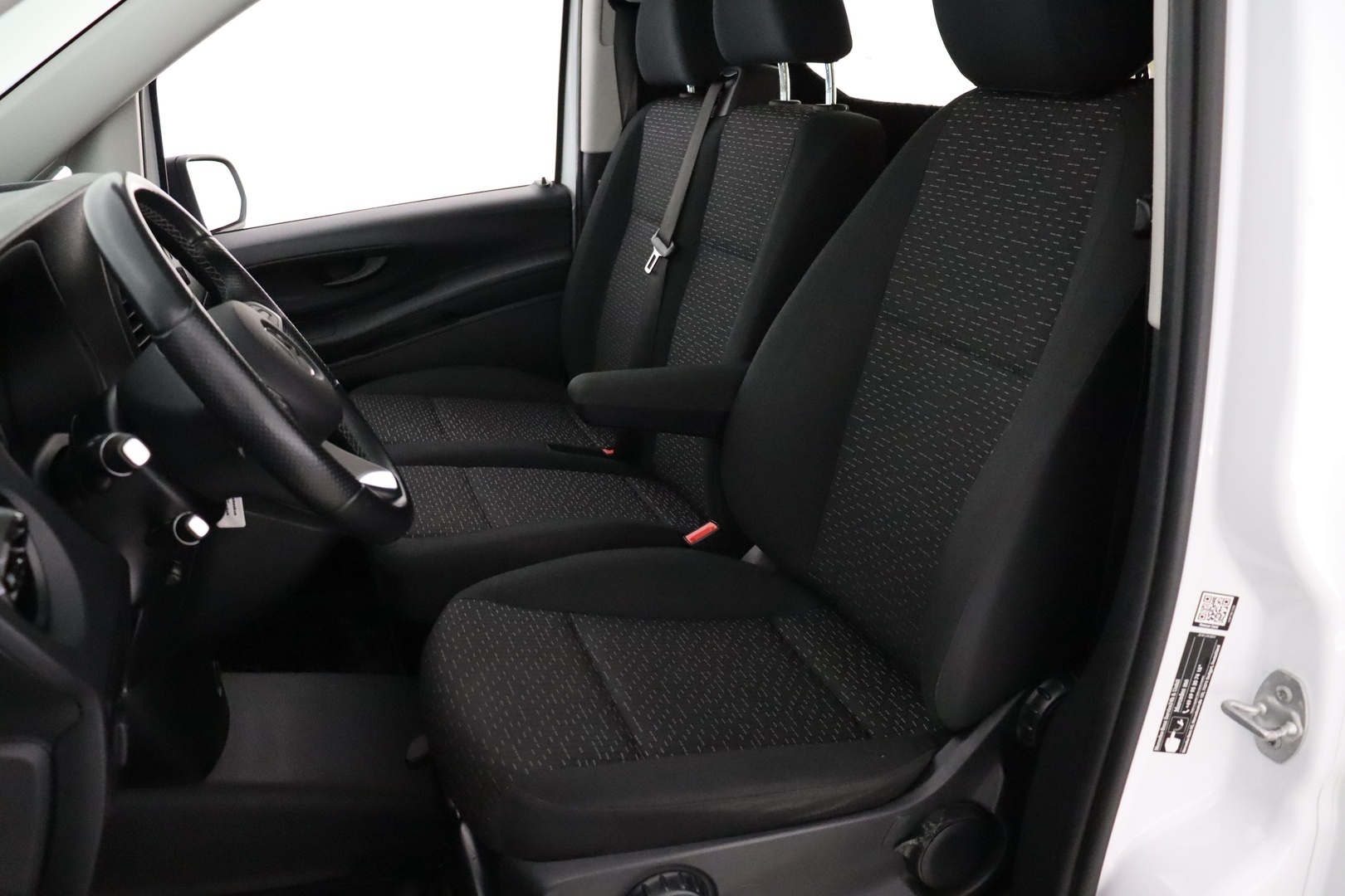 MERCEDES-BENZ Vito 2023