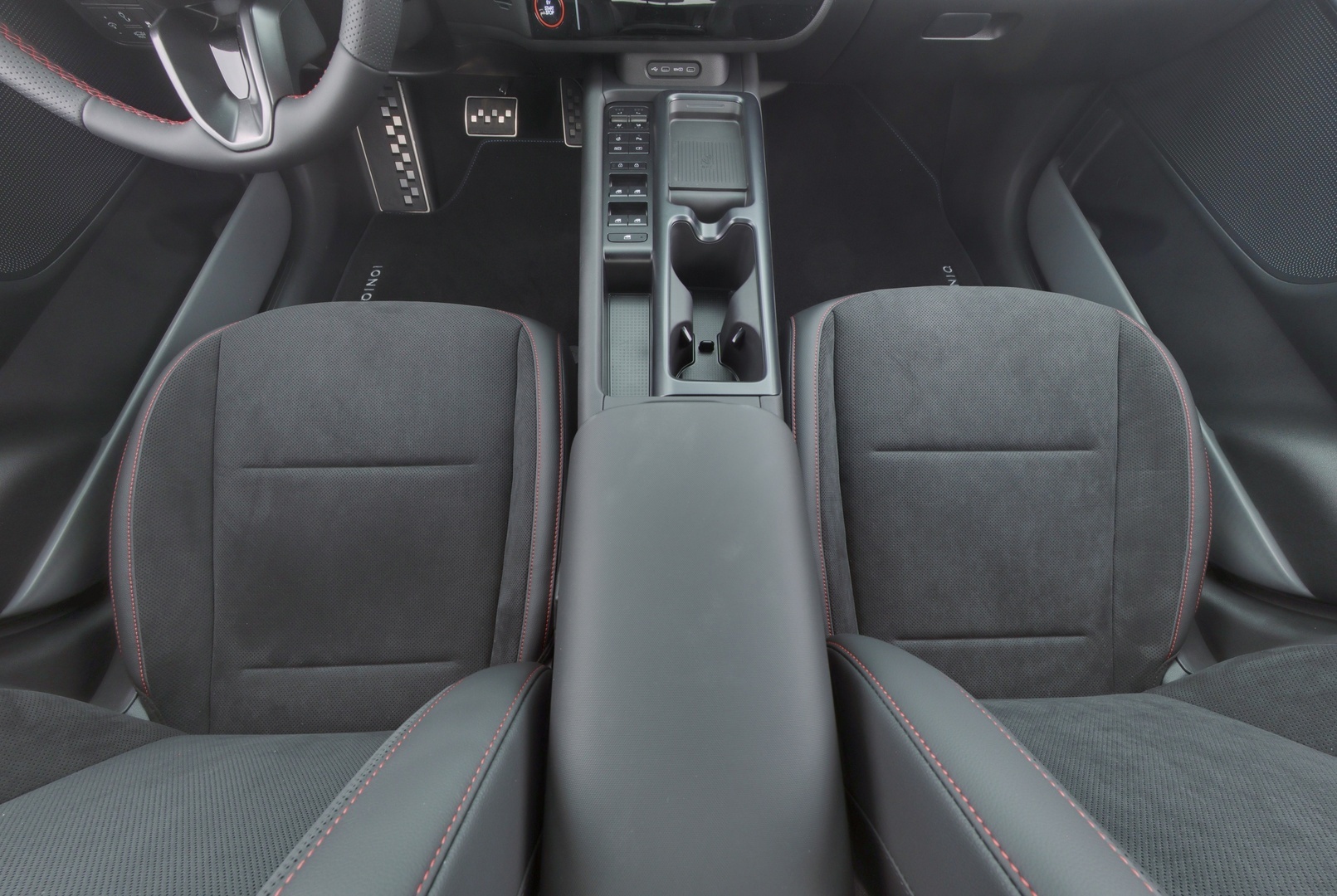 HYUNDAI IONIQ 6 2026