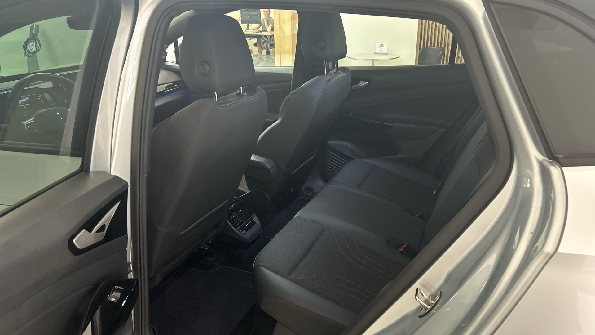 VOLKSWAGEN ID.4 2023