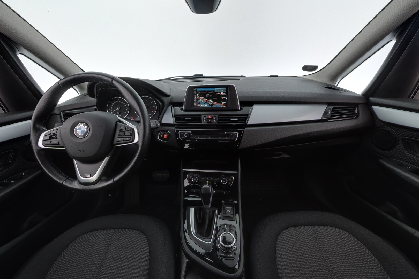 BMW 218 2018