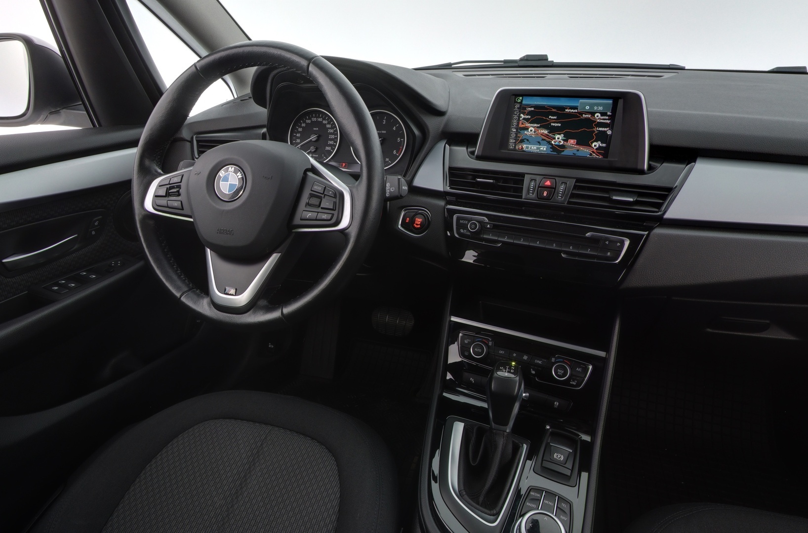 BMW 218 2018