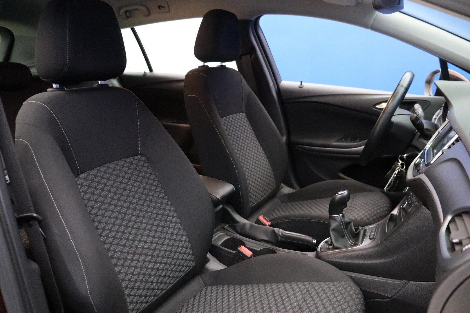 OPEL Astra 2018