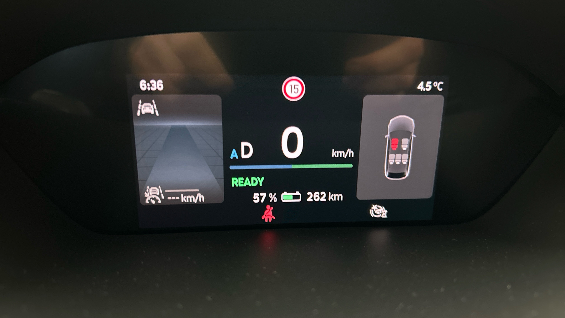 SKODA Enyaq 2025