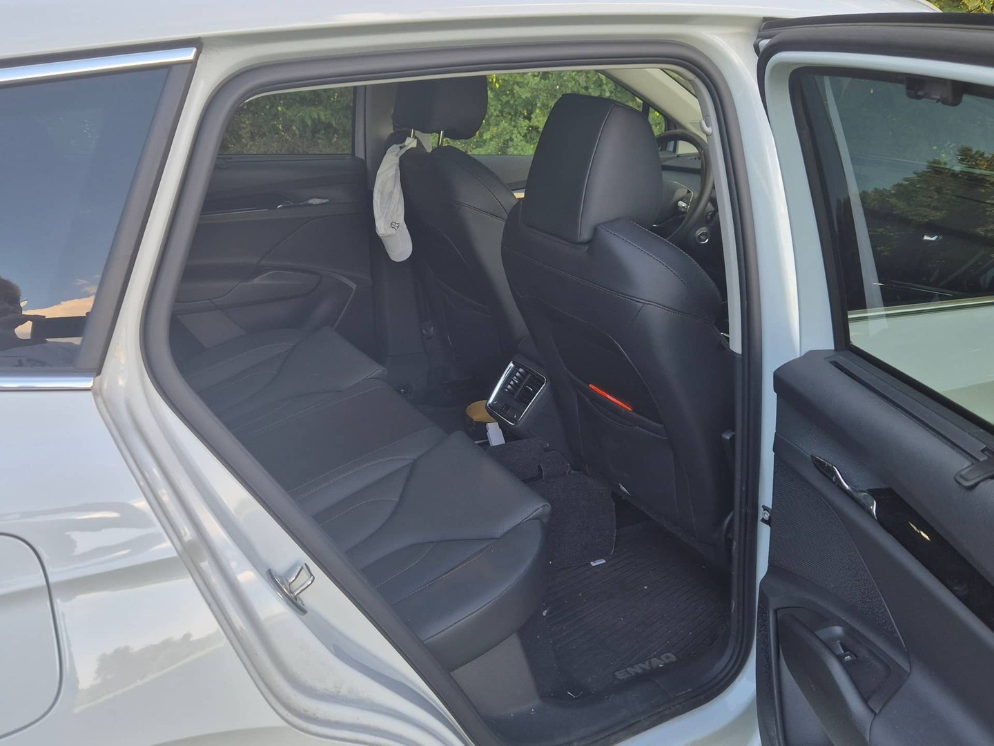 SKODA Enyaq 2024