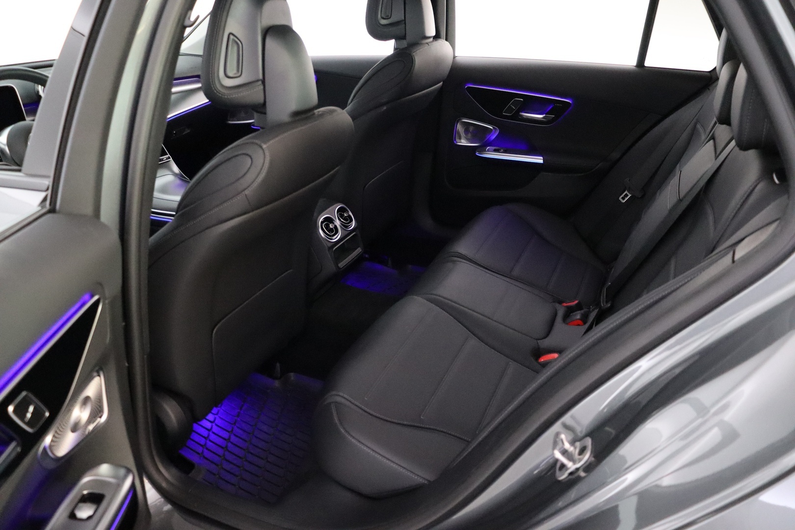 MERCEDES-BENZ C 2025