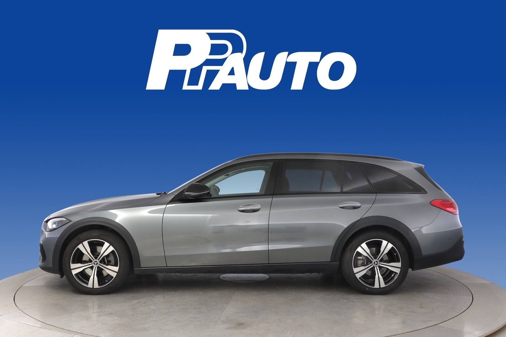 MERCEDES-BENZ C 2025