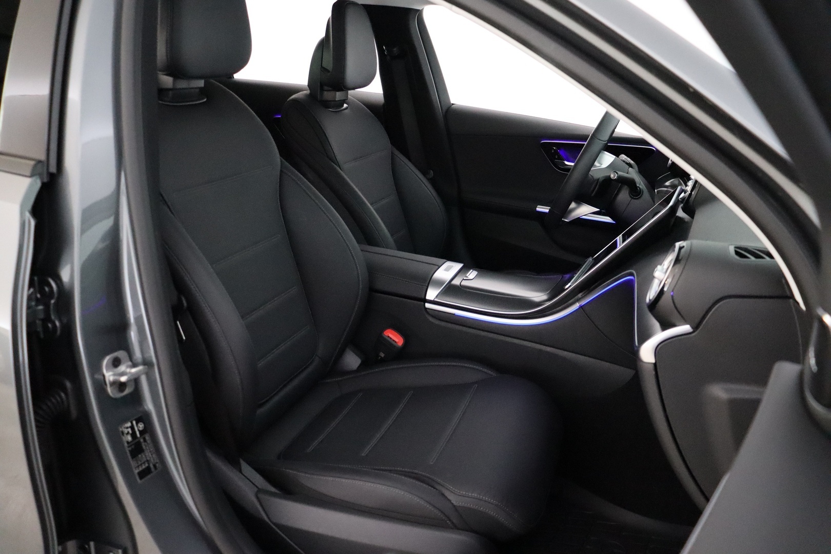 MERCEDES-BENZ C 2025