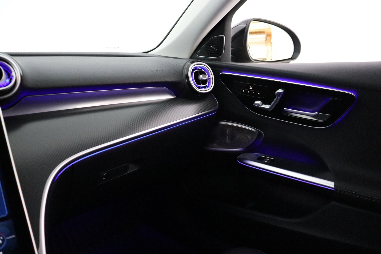 MERCEDES-BENZ C 2025