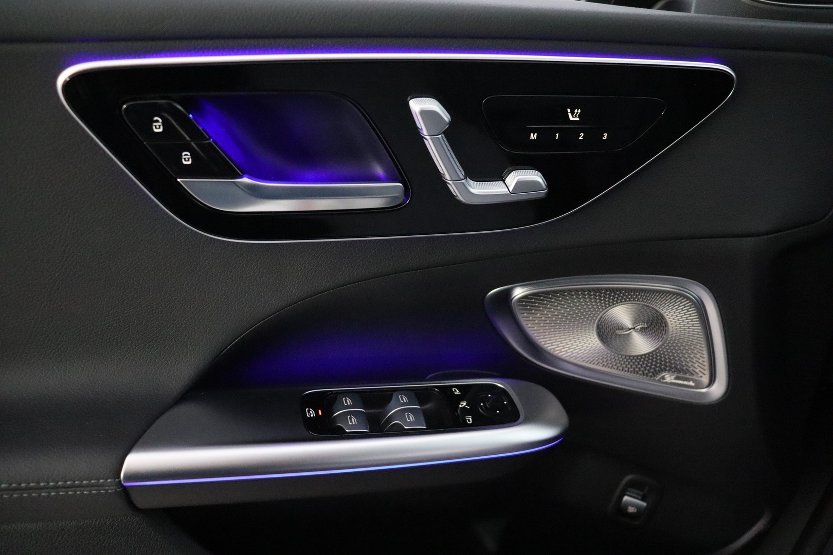 MERCEDES-BENZ C 2025