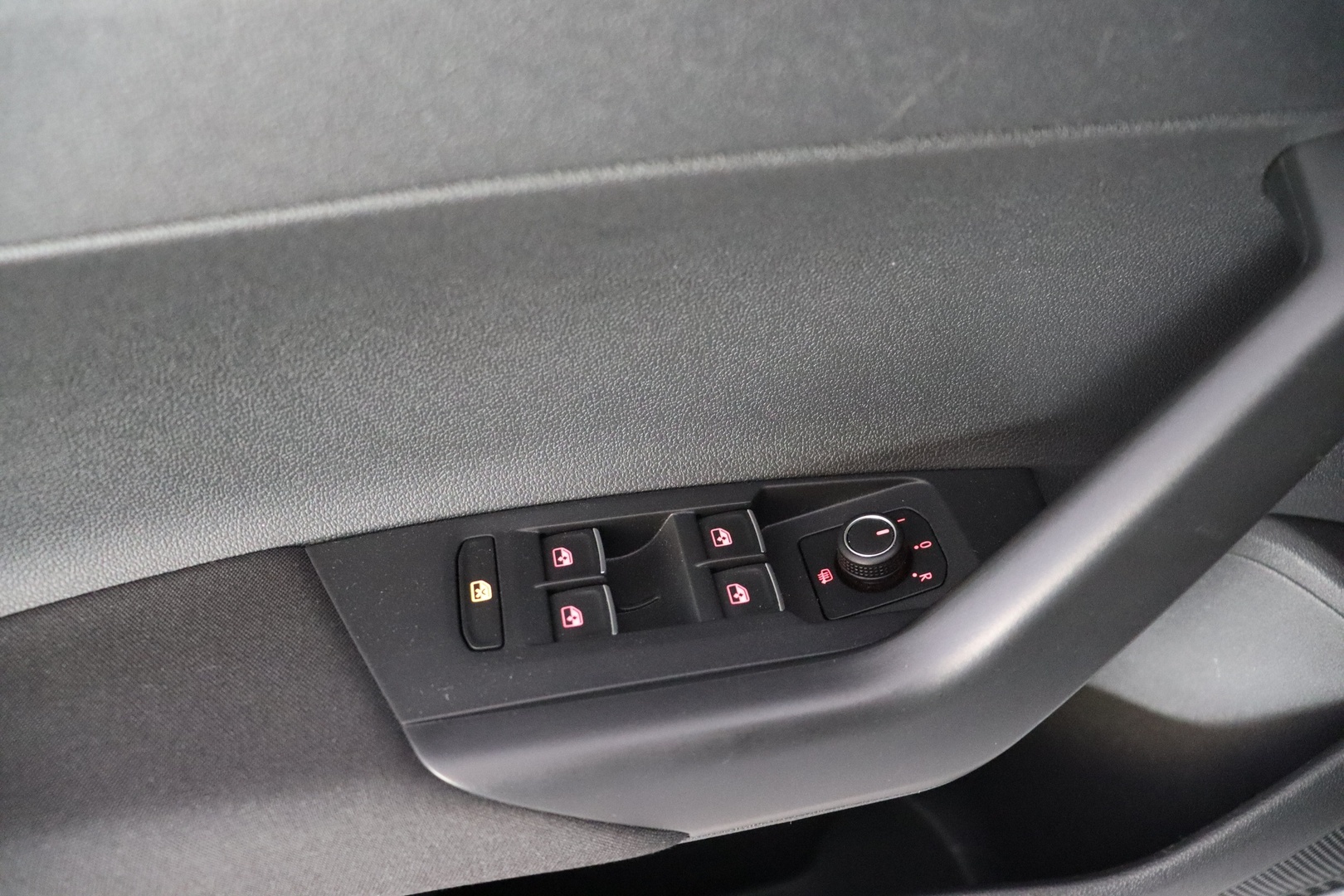VOLKSWAGEN Polo 2019