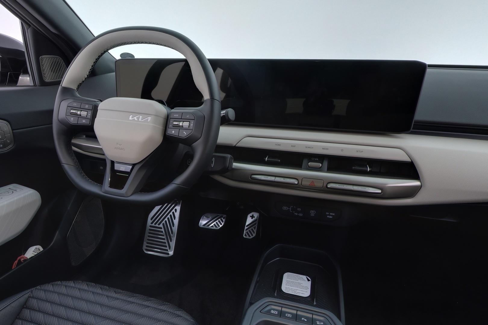 KIA EV4 2026