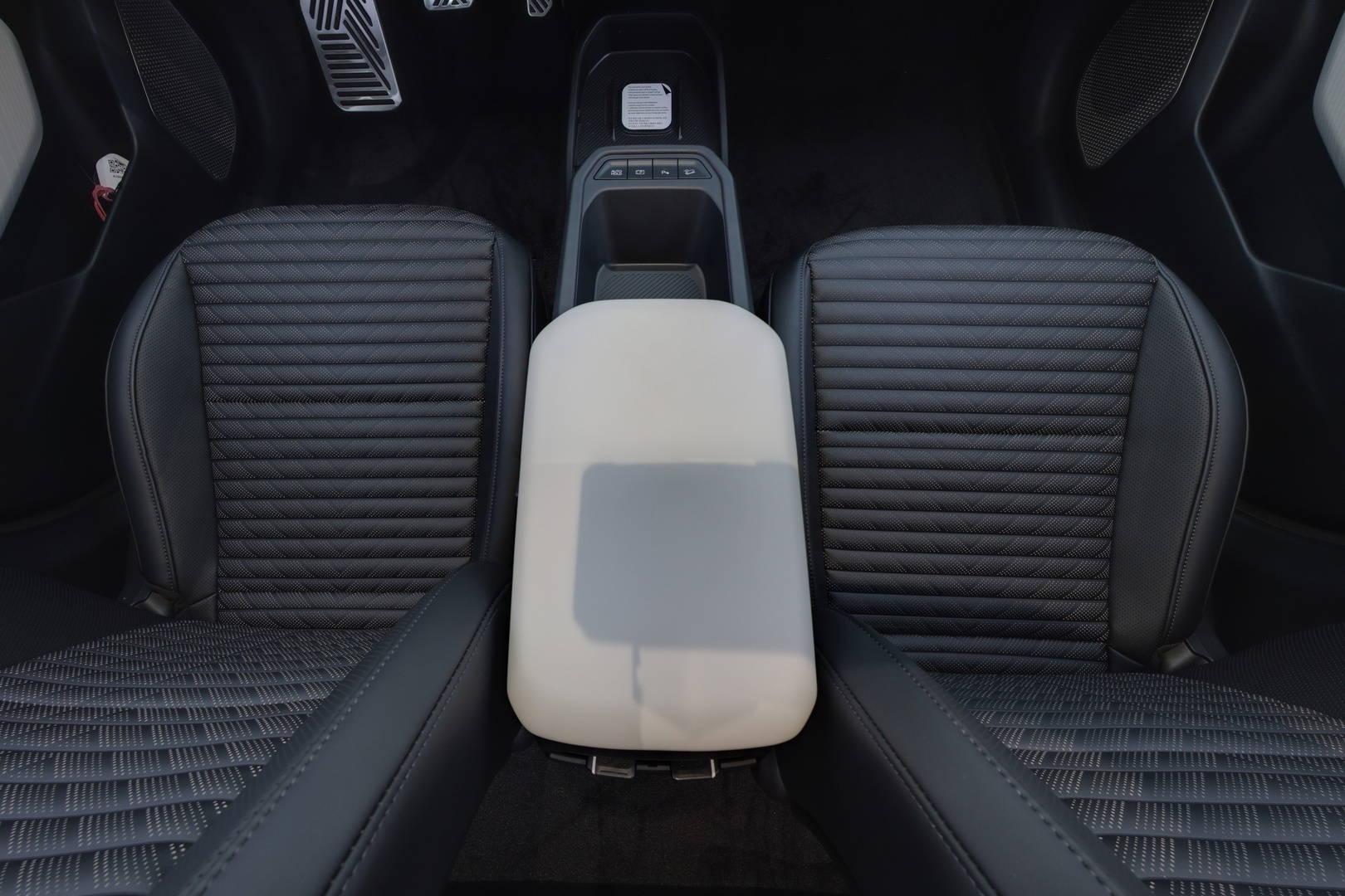KIA EV4 2026