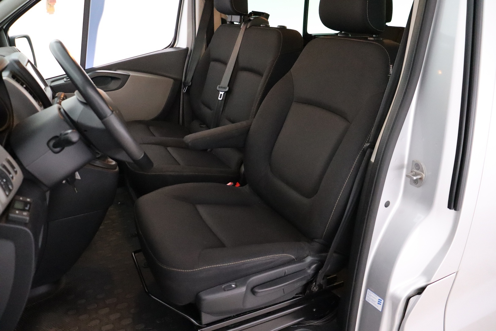 RENAULT Trafic Passenger 2016