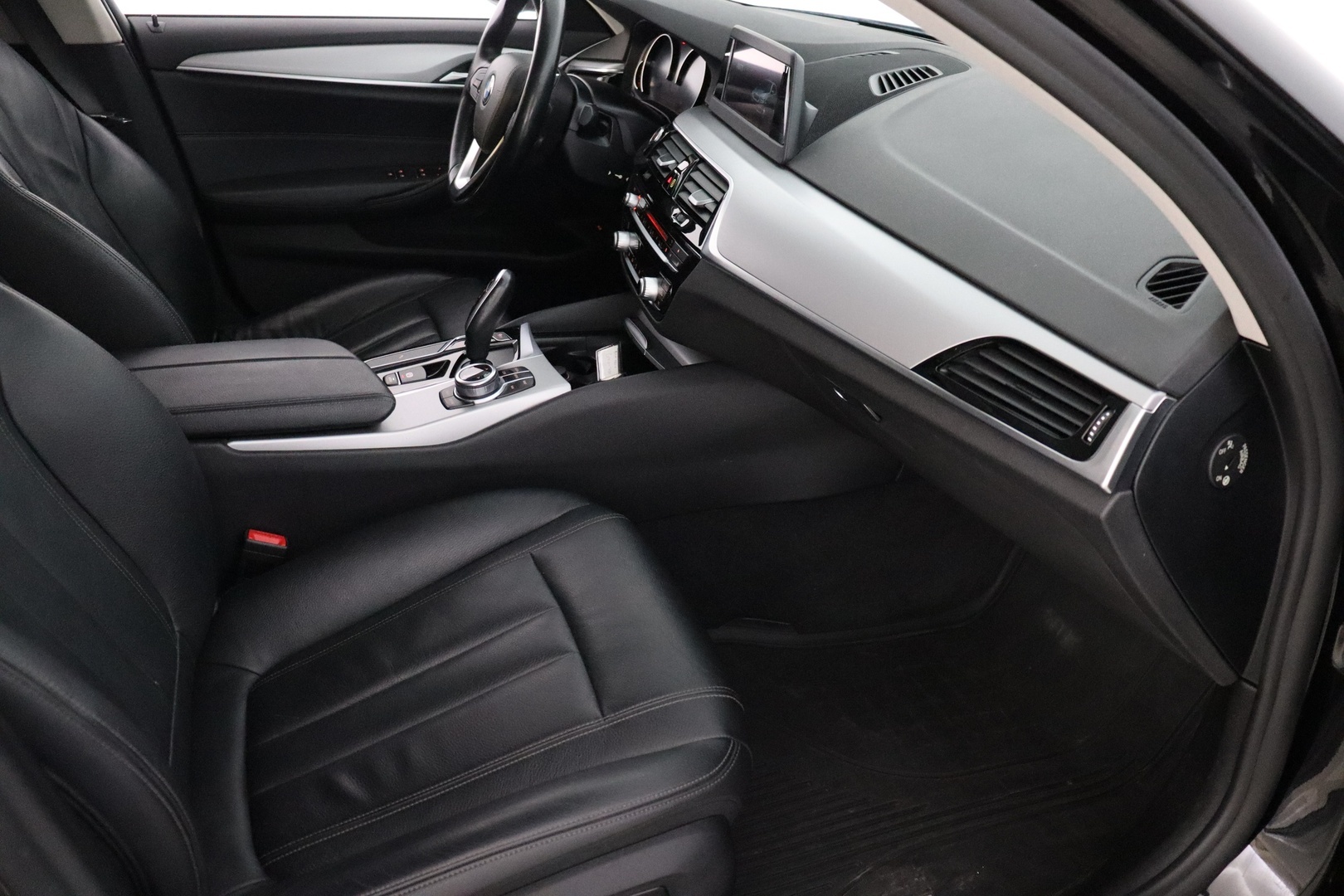 BMW 520 2019