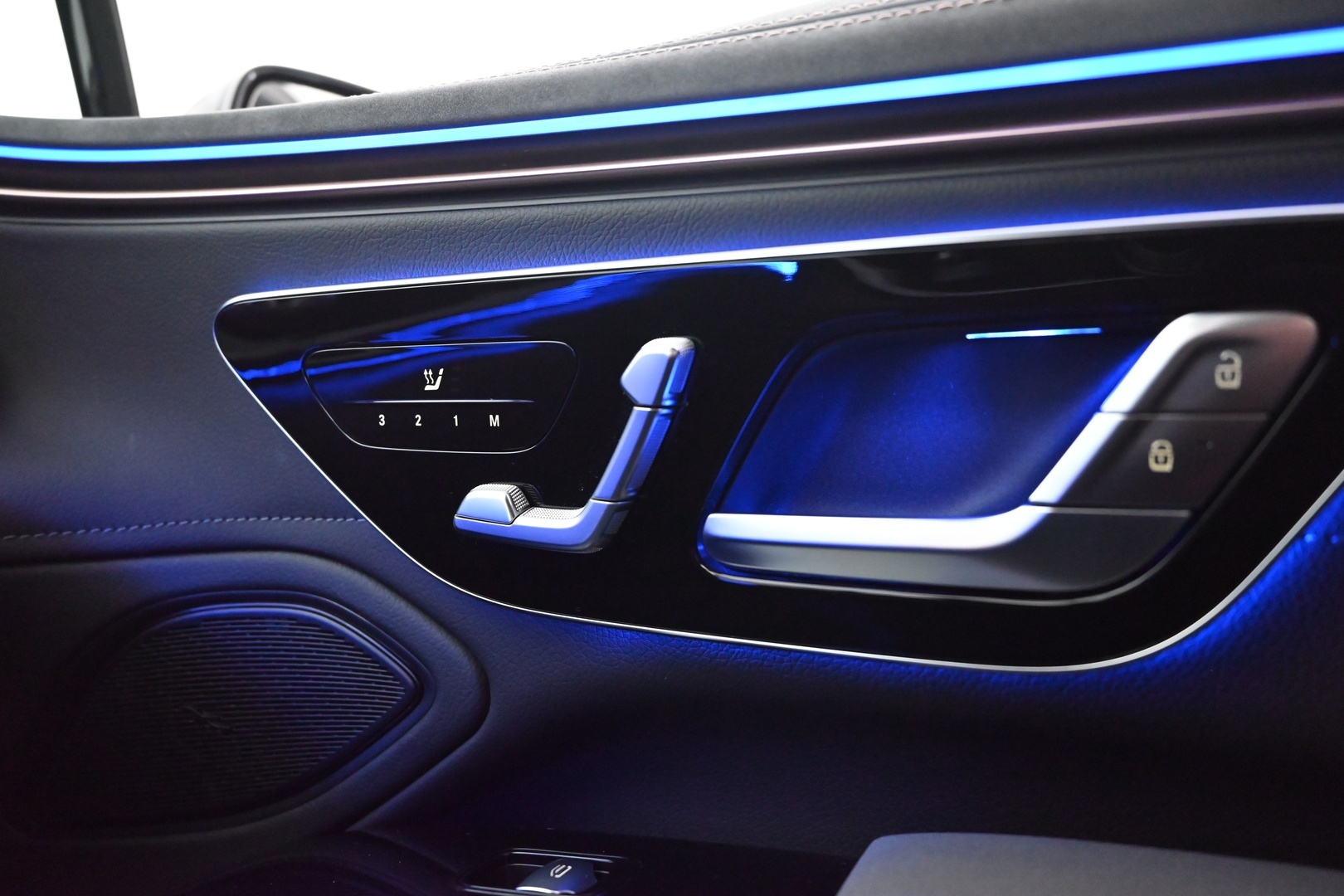 MERCEDES-BENZ EQS 2022