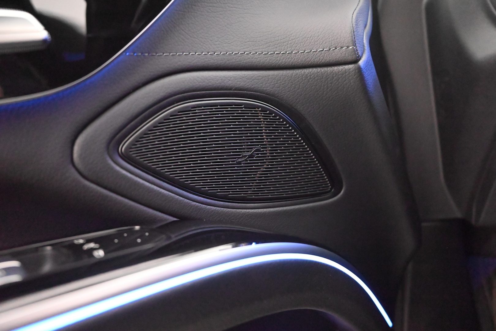MERCEDES-BENZ EQS 2022