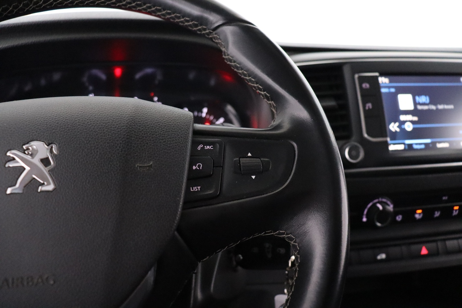 PEUGEOT EXPERT 2022