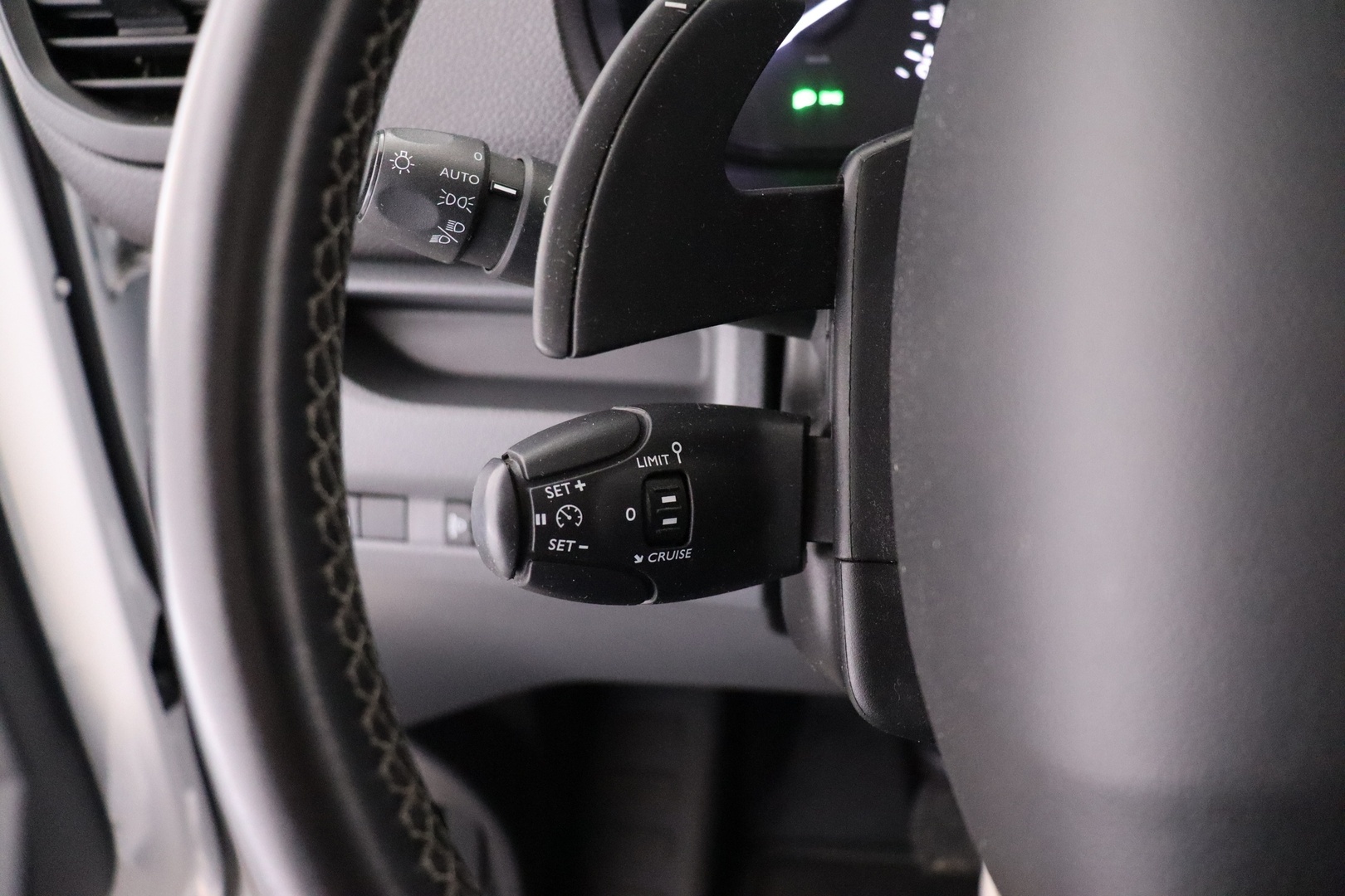 PEUGEOT EXPERT 2022