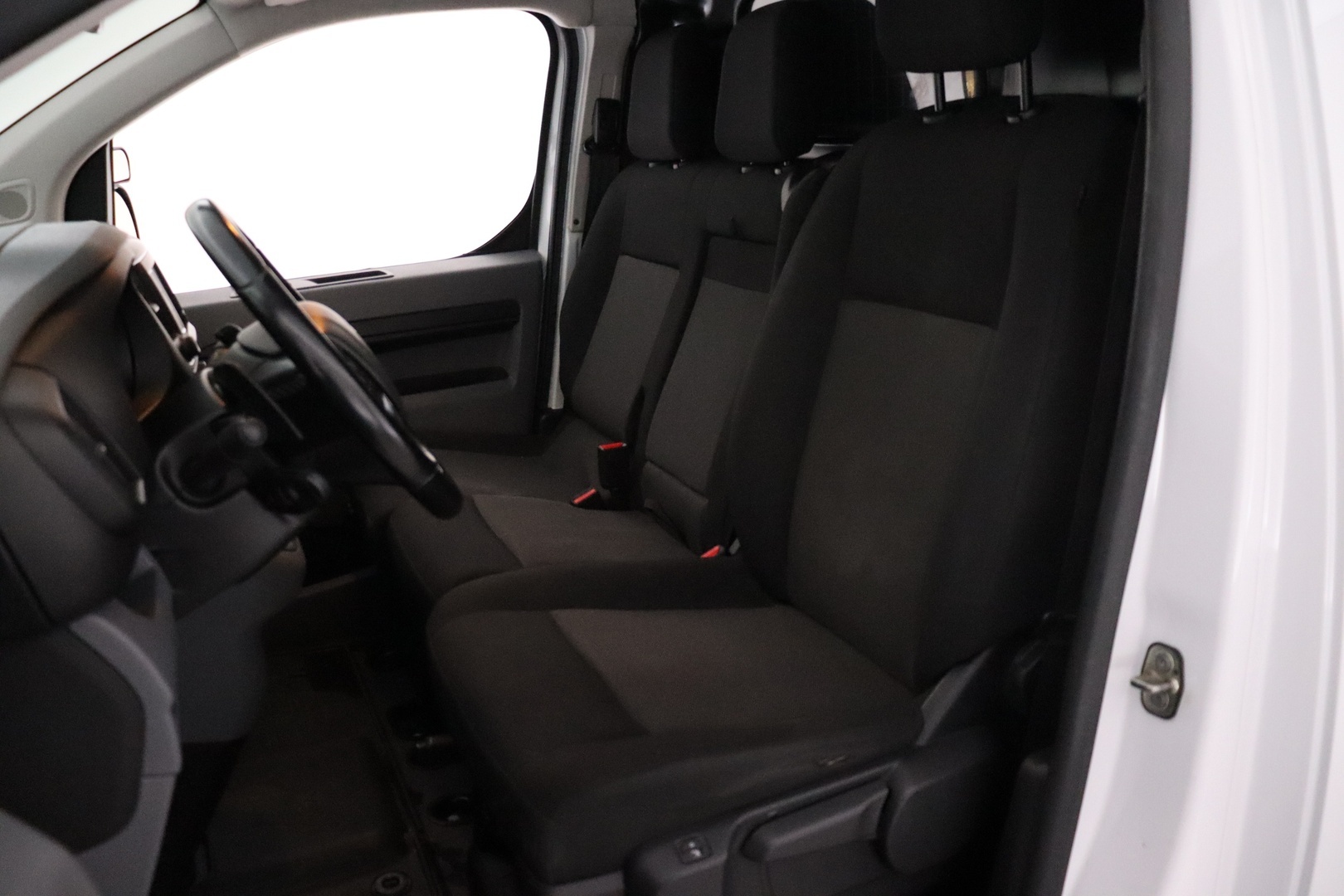 PEUGEOT EXPERT 2022