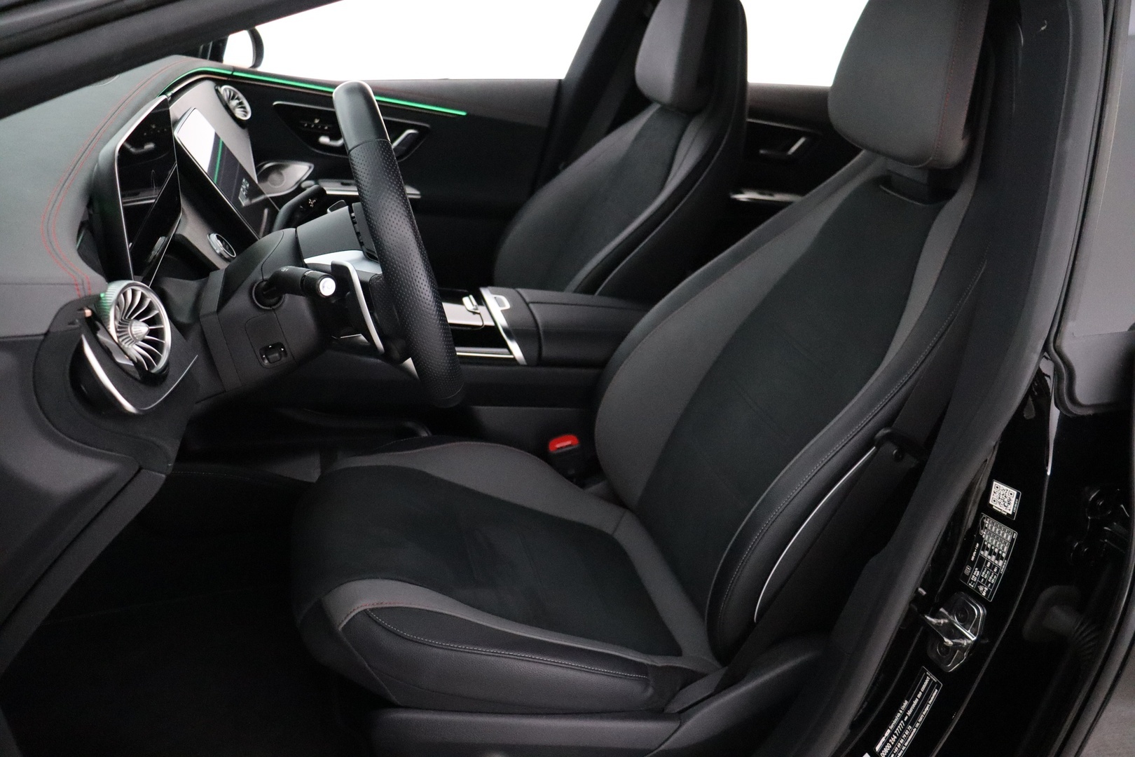 MERCEDES-BENZ EQE 2023