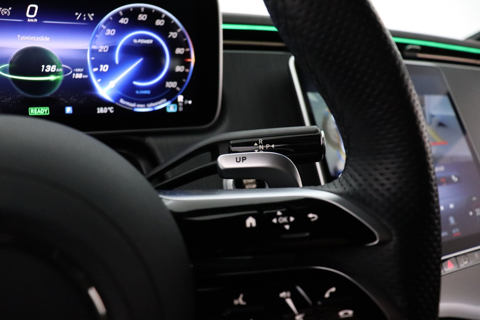 MERCEDES-BENZ EQE 2023