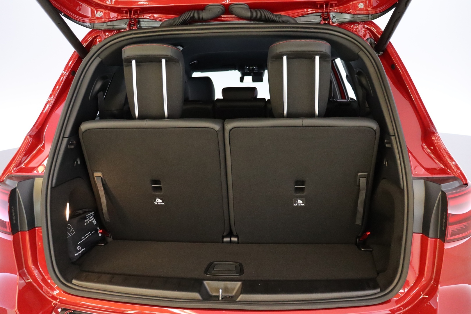 MERCEDES-BENZ EQB 2024