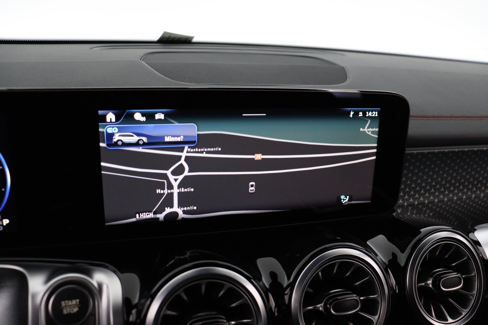 MERCEDES-BENZ EQB 2024