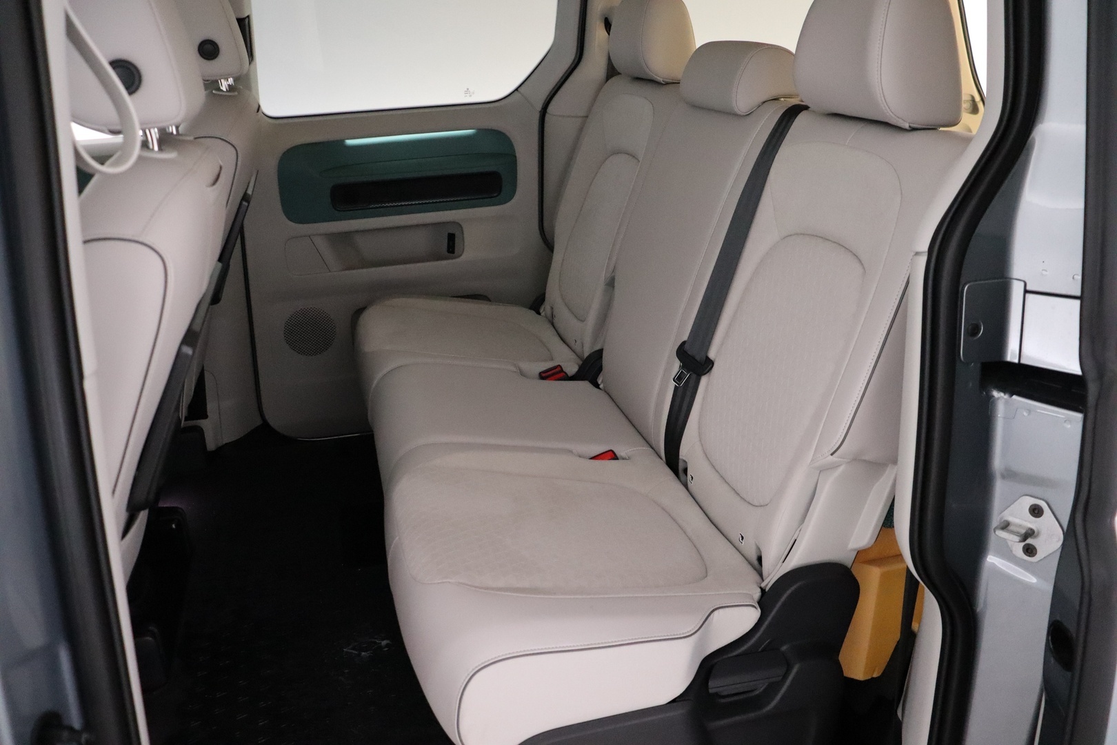 VOLKSWAGEN ID. Buzz 2023