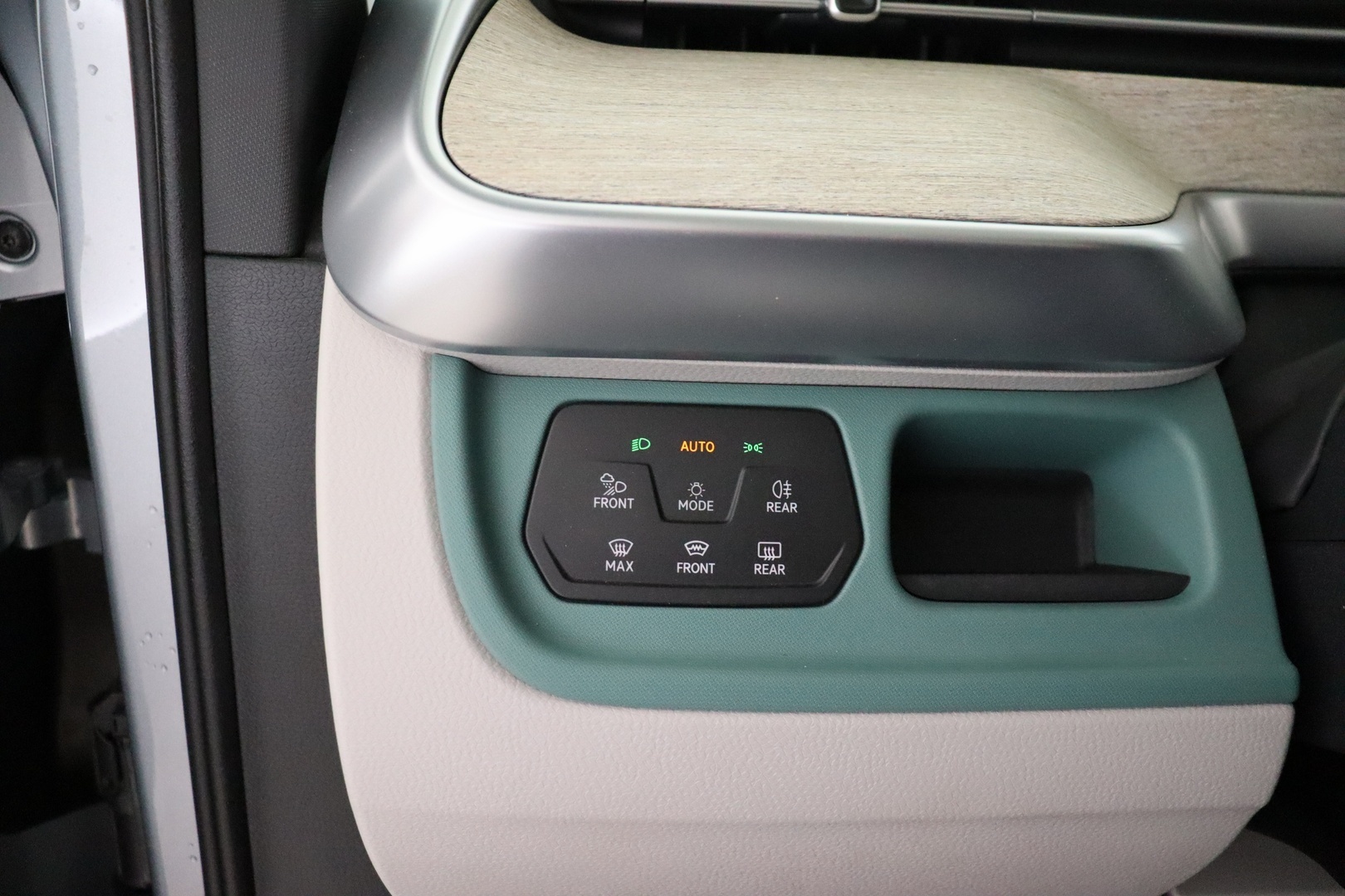 VOLKSWAGEN ID. Buzz 2023