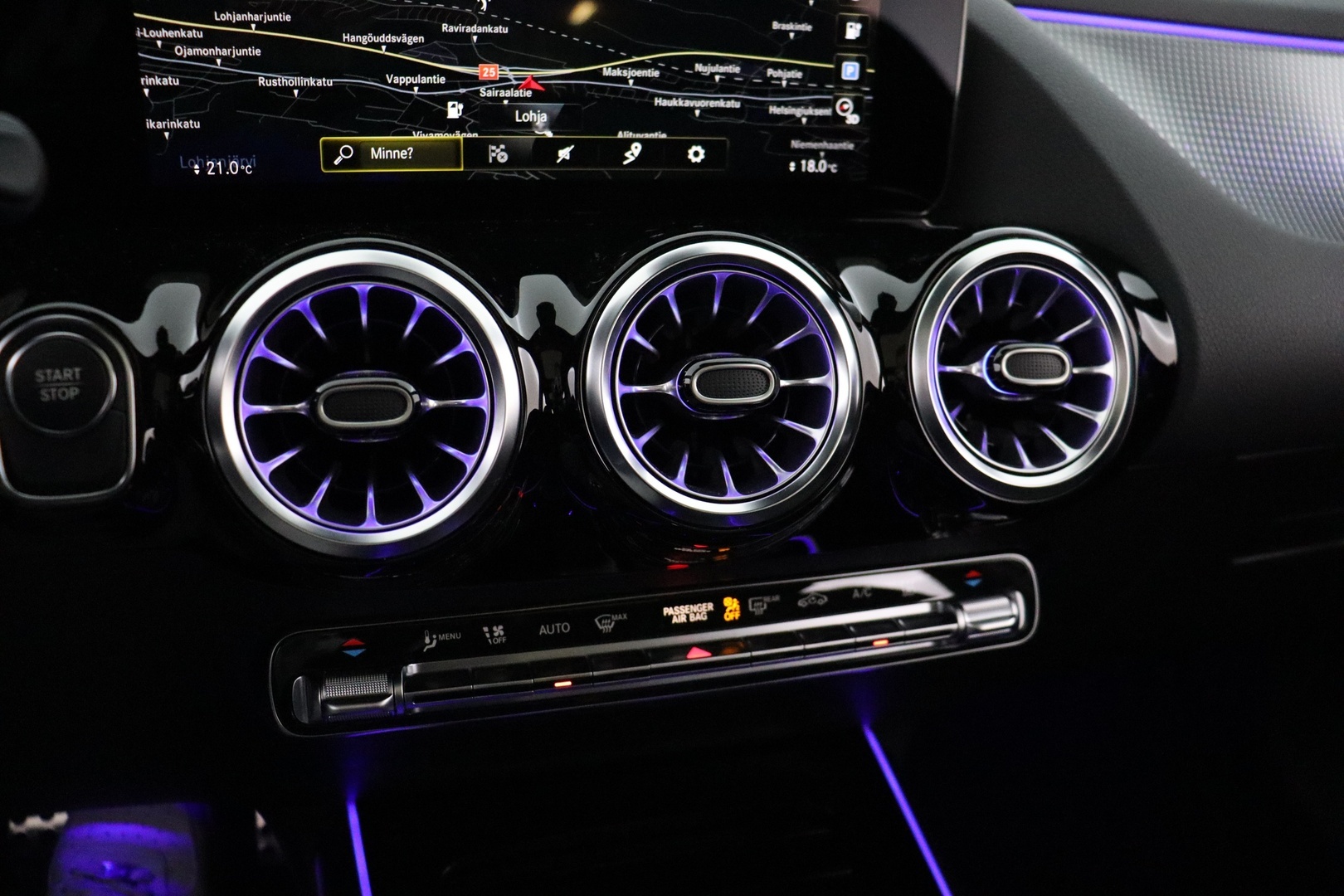 MERCEDES-BENZ EQA 2024