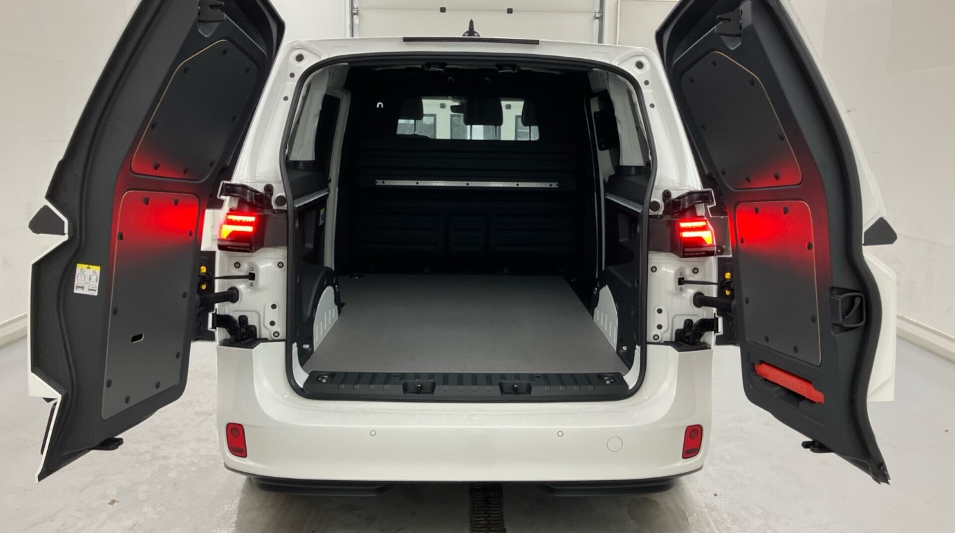 VOLKSWAGEN ID. BUZZ CARGO 2026