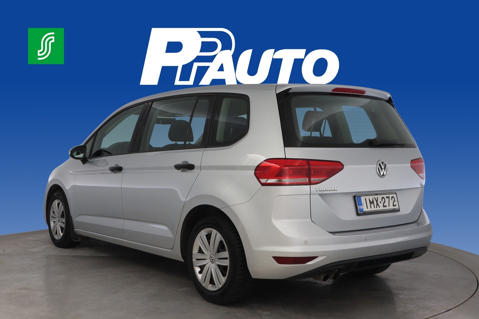 VOLKSWAGEN Touran 2016