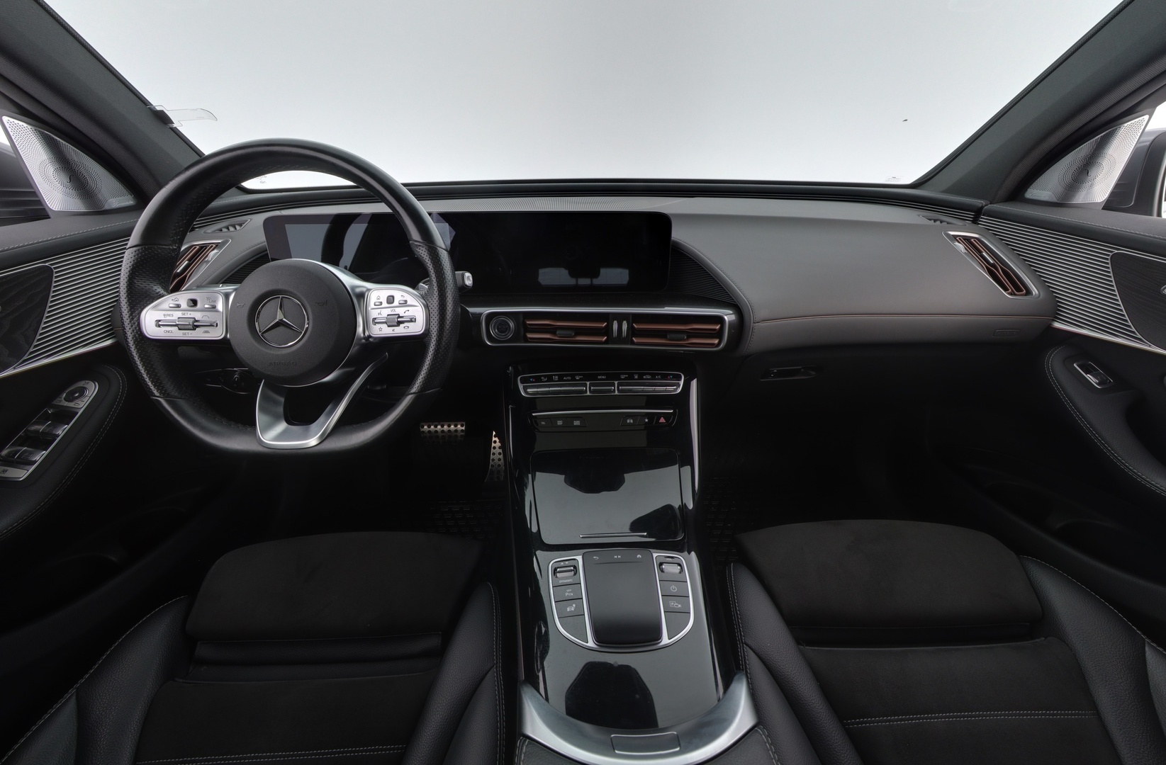 MERCEDES-BENZ EQC 2021