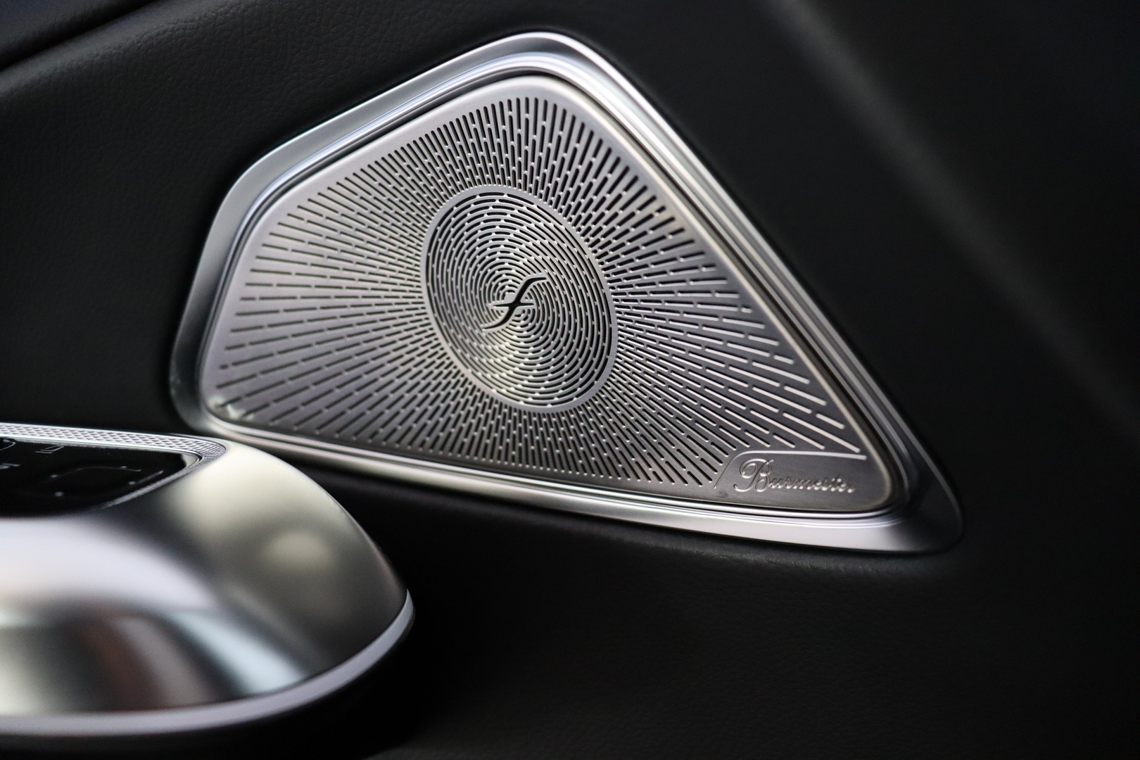 MERCEDES-BENZ E 2024