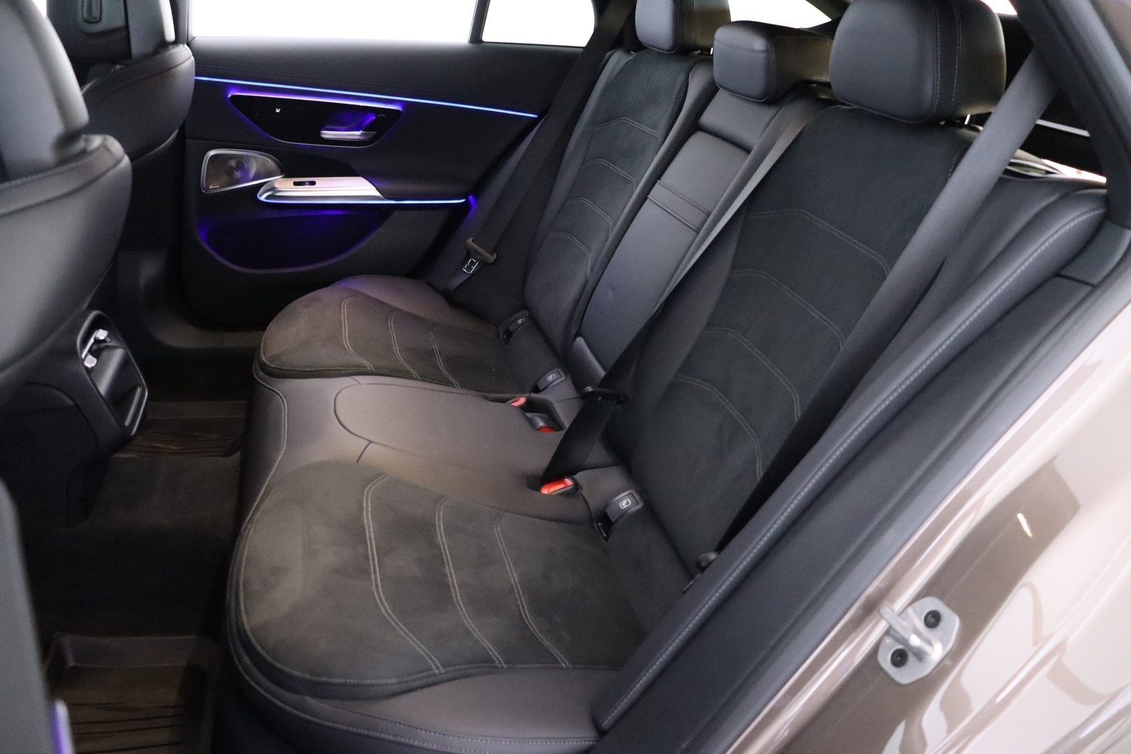 MERCEDES-BENZ E 2024