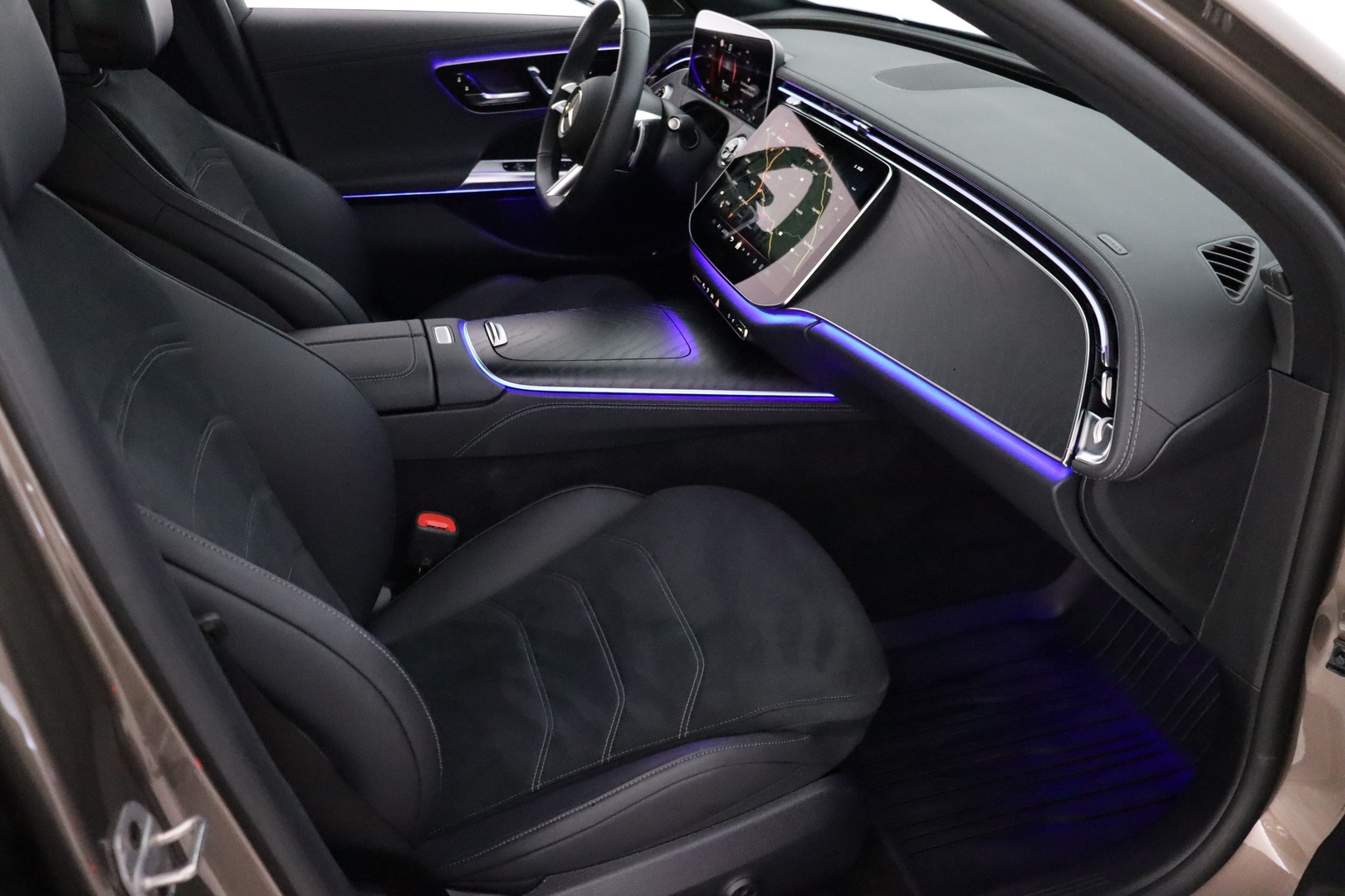 MERCEDES-BENZ E 2024