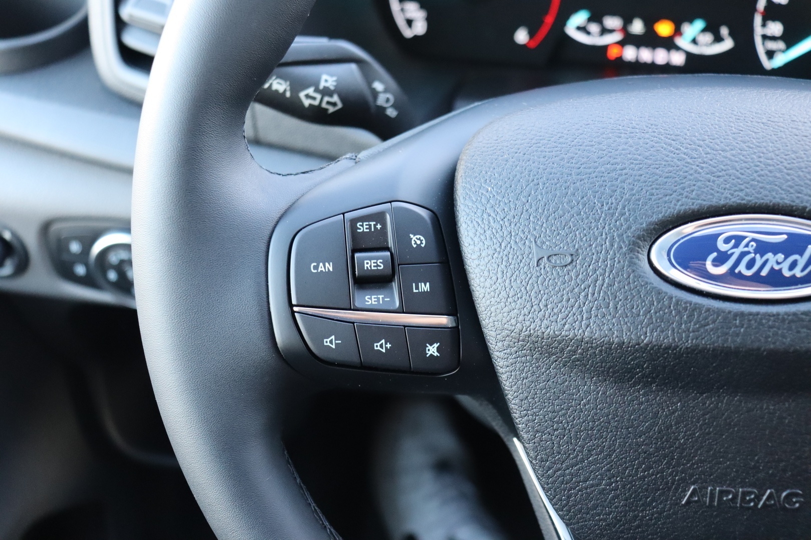 FORD Transit 2025